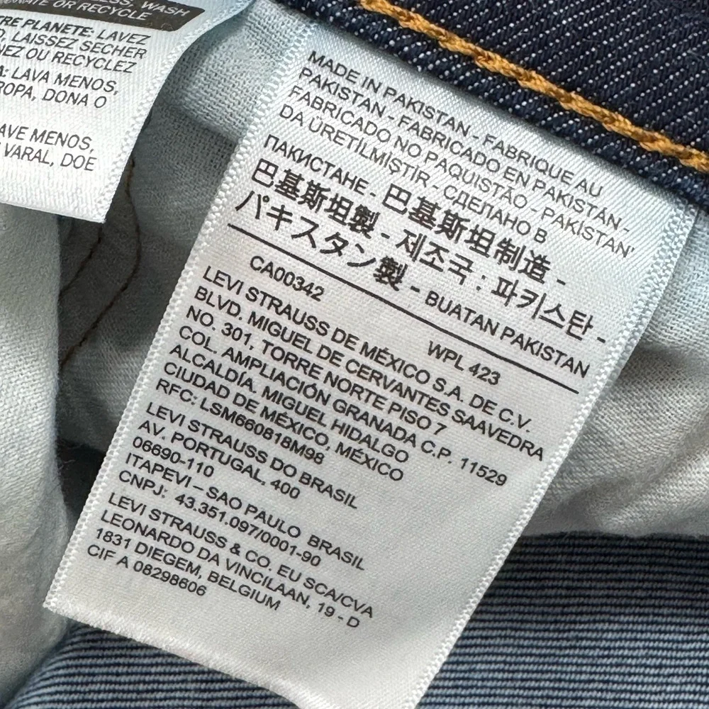 Levi’s 511 Denim Jeans in euc size 34/32 relaxed comfort fit red tag Levi’s Y2K